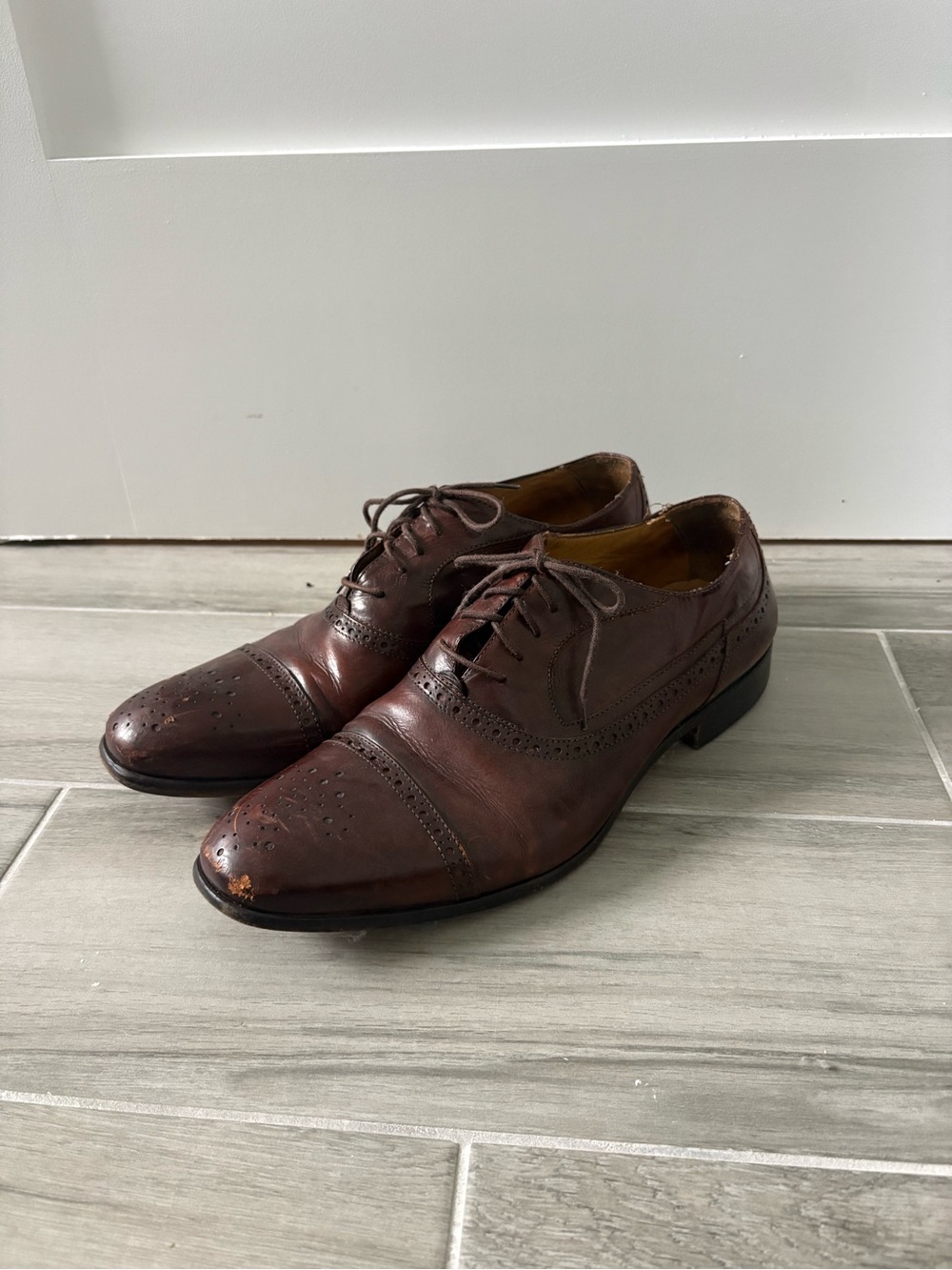 Johnston & Murphy Men's Brown Wingtip Oxfords - Crafted in Italy